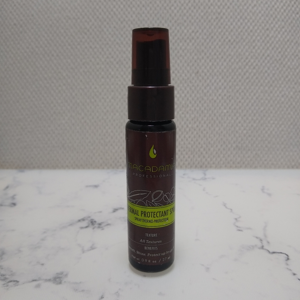 Macadamia Professional Thermal Protectant Spray, 0.9 Fl oz Travel Size